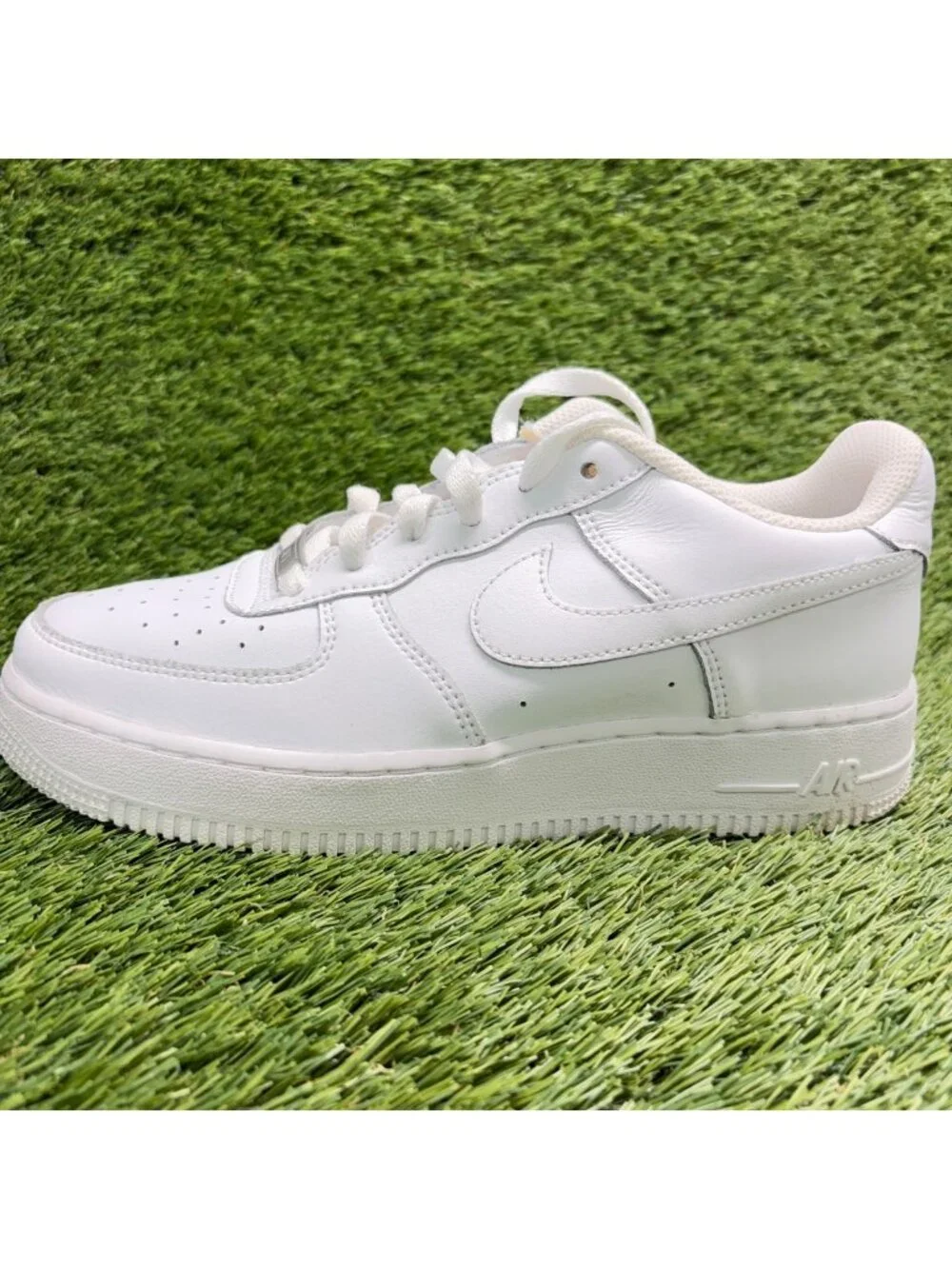 Nike please review